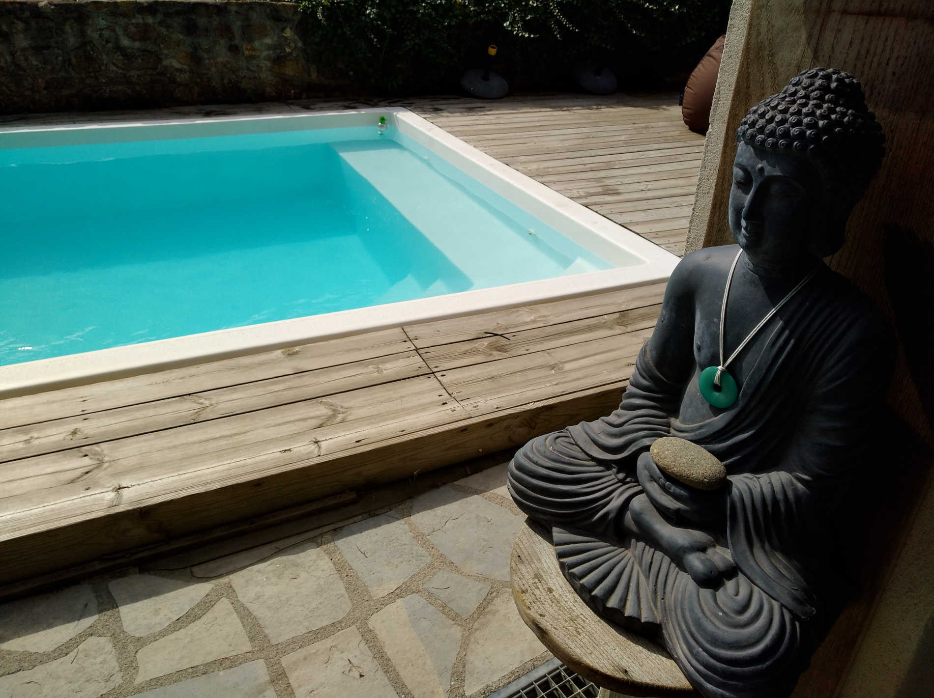 Les terrasses, gîtes en Cévennes - La piscine