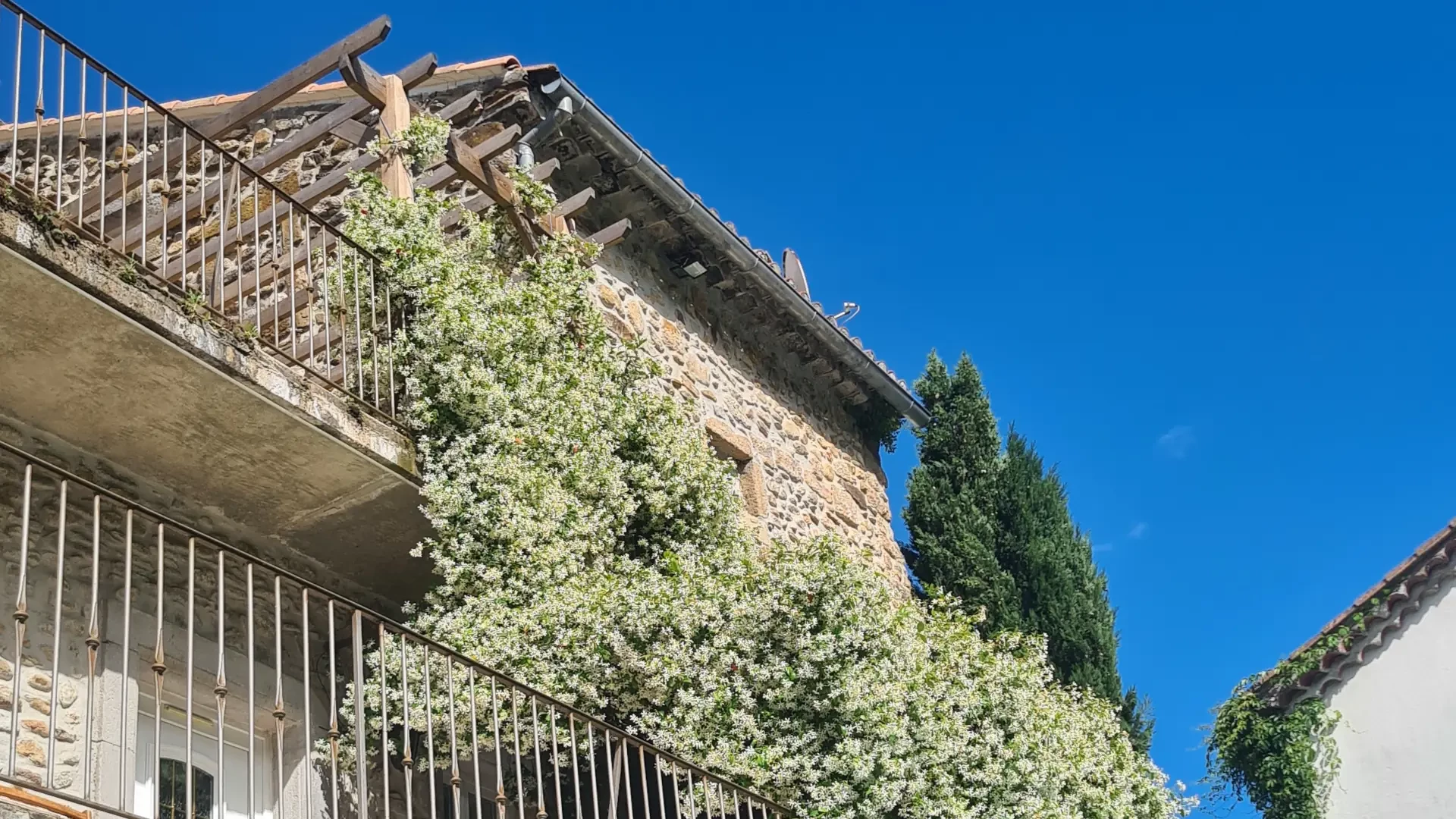 Les terrasses, gîtes en Cévennes – Nature-focused accommodations