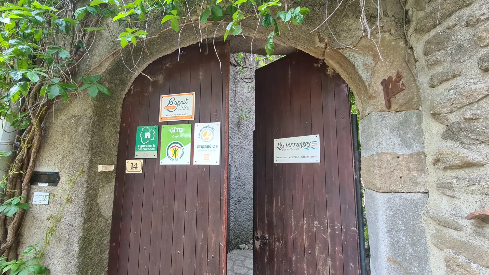 Les terrasses, gîtes en Cévennes – Our labels