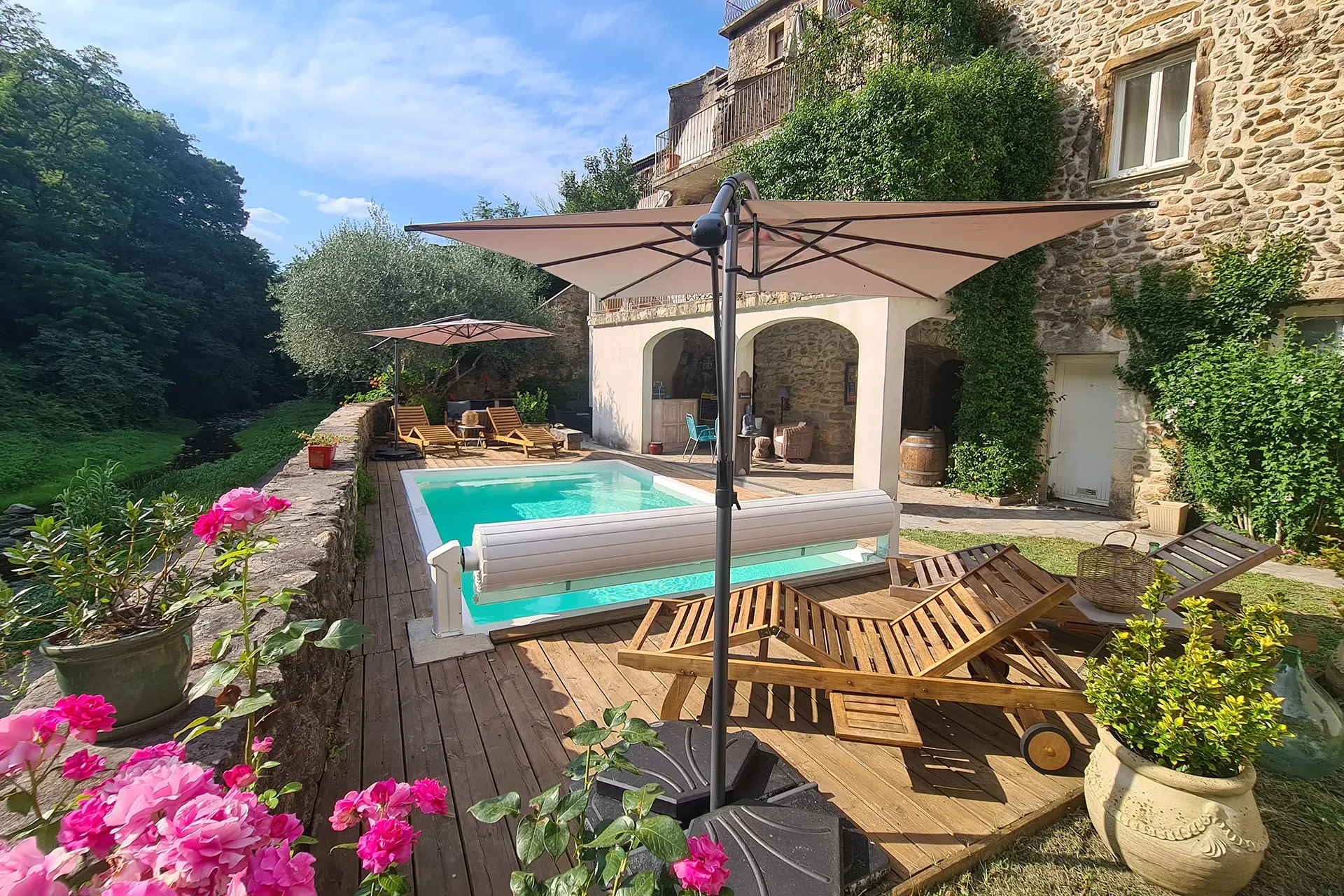 Extérieurs, Les terrasses, gîtes en Cévennes