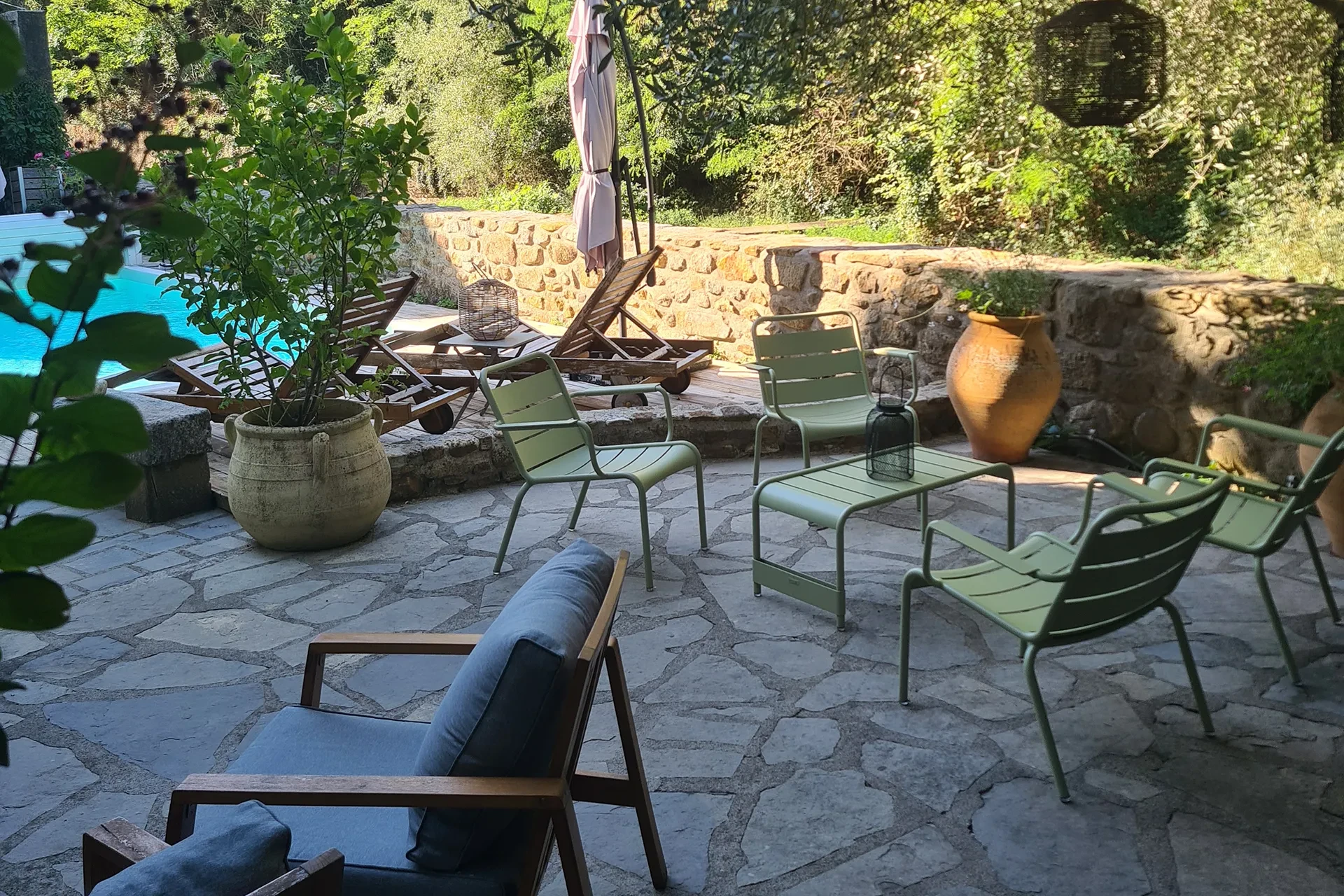 Extérieurs, Les terrasses, gîtes en Cévennes