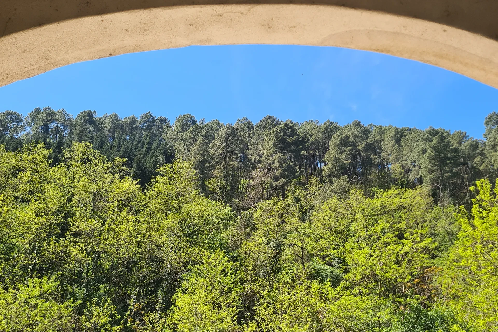 Extérieurs, Les terrasses, gîtes en Cévennes