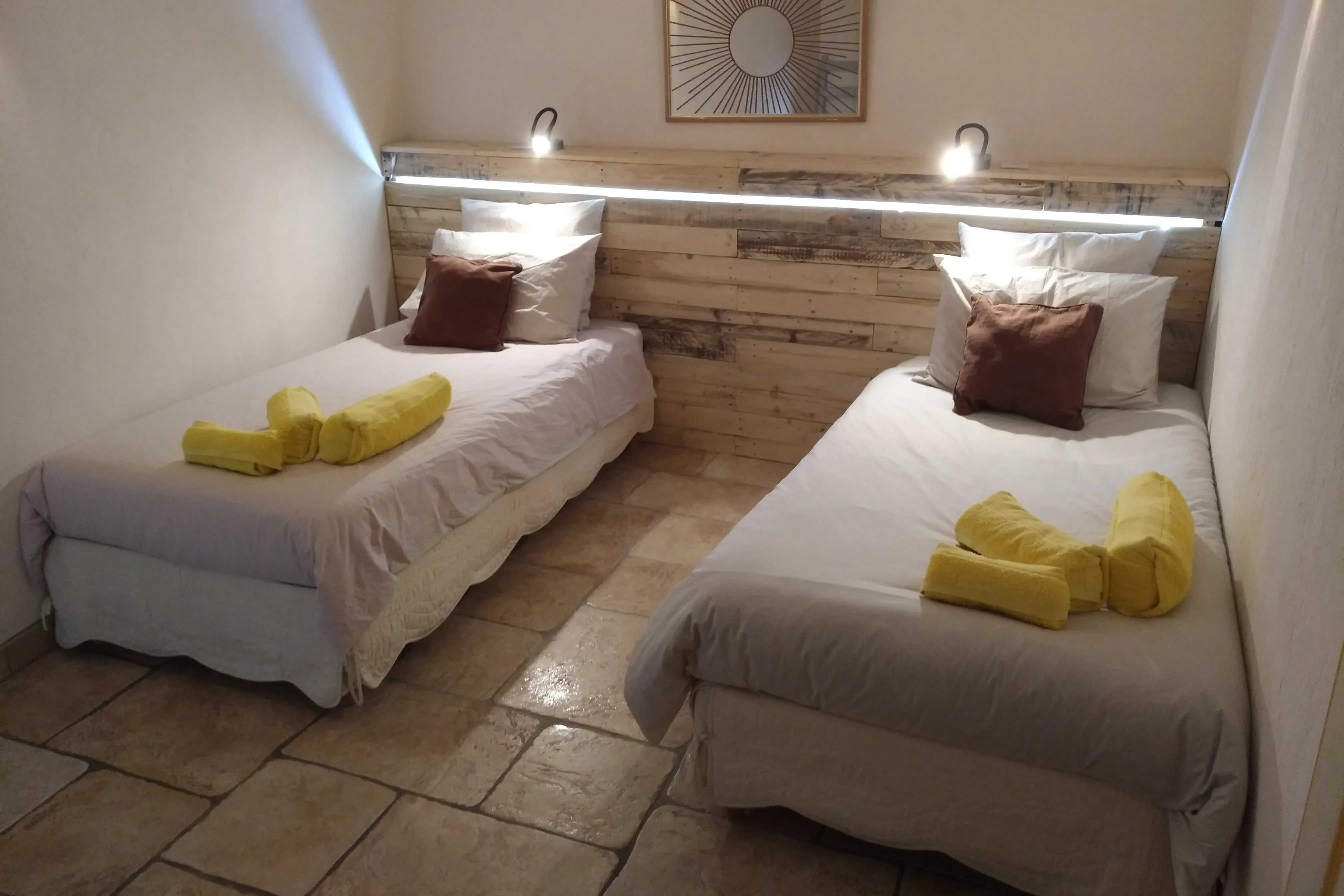 Chambre VERSION TWIN, gîte Le soleil du sud 2 pers
